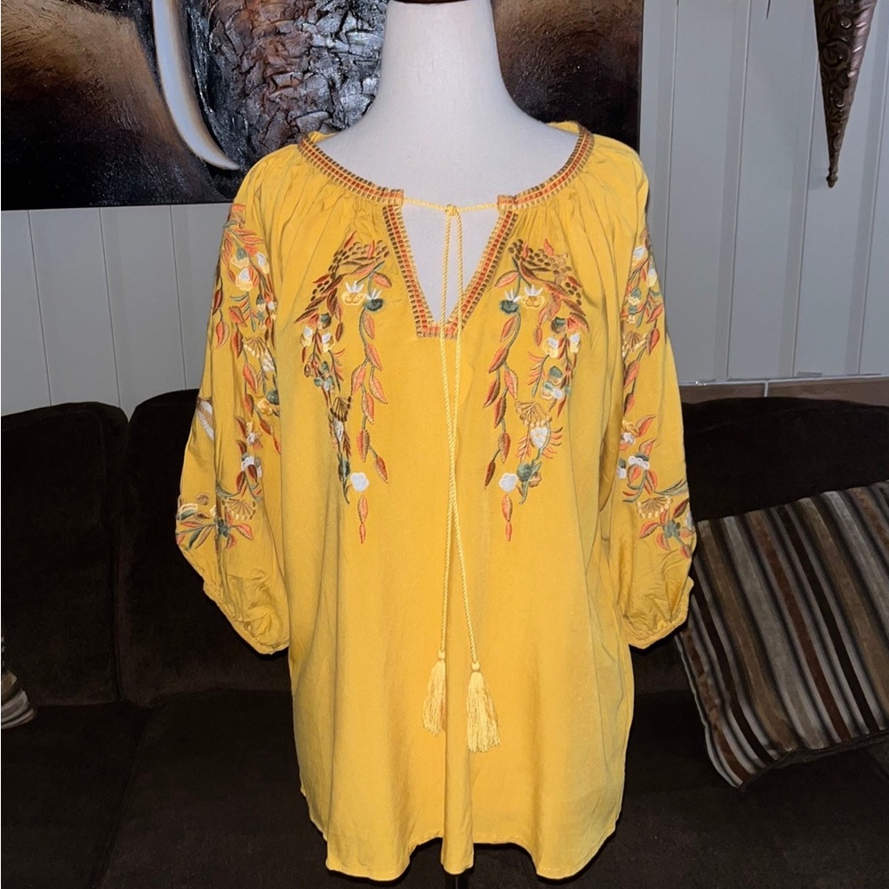 Solitare • Small • Boho • Yellow/Brown • Floral • Bird • Embroidery • Blouse - Picture 1 of 10